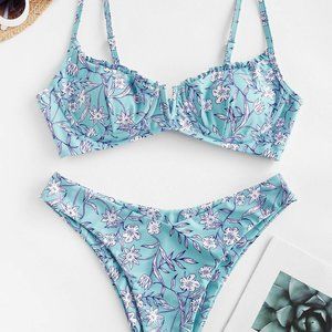 Blue Floral Women's Ruffled Underwire Bikini